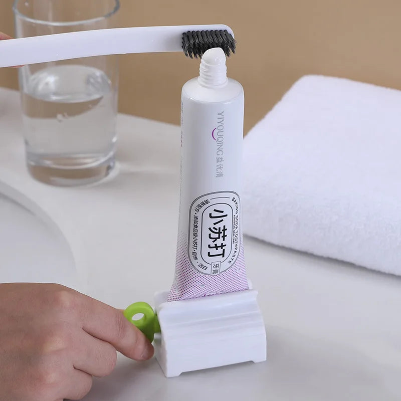 Mini Rolling Tube Toothpaste Squeezer Dispenser Seat Holder Stand Easy Cleaning Bathroom Products Household Cosmetics Squeezer [DSP]