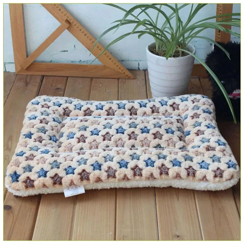 Flannel Pet Mat Dog Bed Cat Bed Thicken Sleeping Mat Dog Blanket Mat For Puppy Kitten Pet Dog Bed for Small Large Dogs Pet Rug [PET]