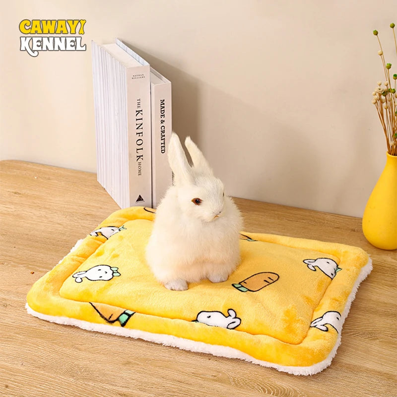 Soft Cat Bed Mats Short Plush Pet Sleeping Bed Mats for Cats Small Dogs Rabbit Pet Pad Blanket Warm Cushion Cat Accessories [PET]